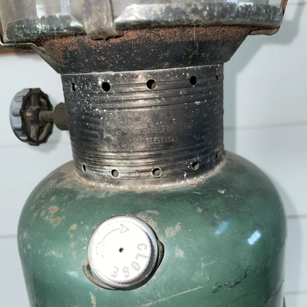 Vintage Coleman Lantern Model 220E – Dual Mantle – Made in USA 3 60